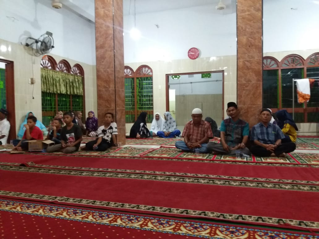 Warga Aksara Tunjuk Asmui Thoha Nasution Ketua BKM Al-Quddus