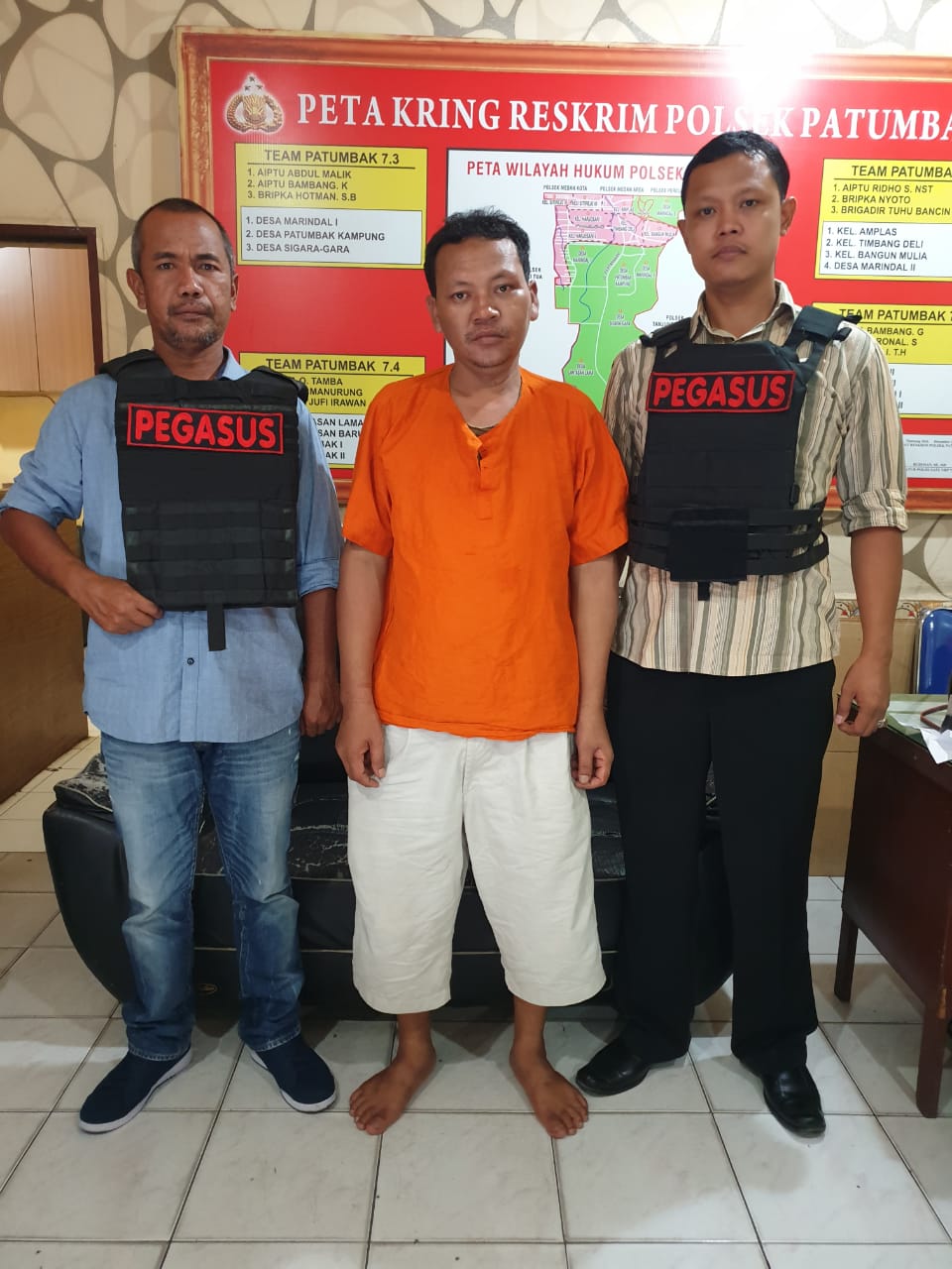 Dipimpin Kapolsek Patumbak, Kurir Narkoba Berikut BB 12 Bungkus Paket Shabu dan 2 Bungkus Ganja Diamankan