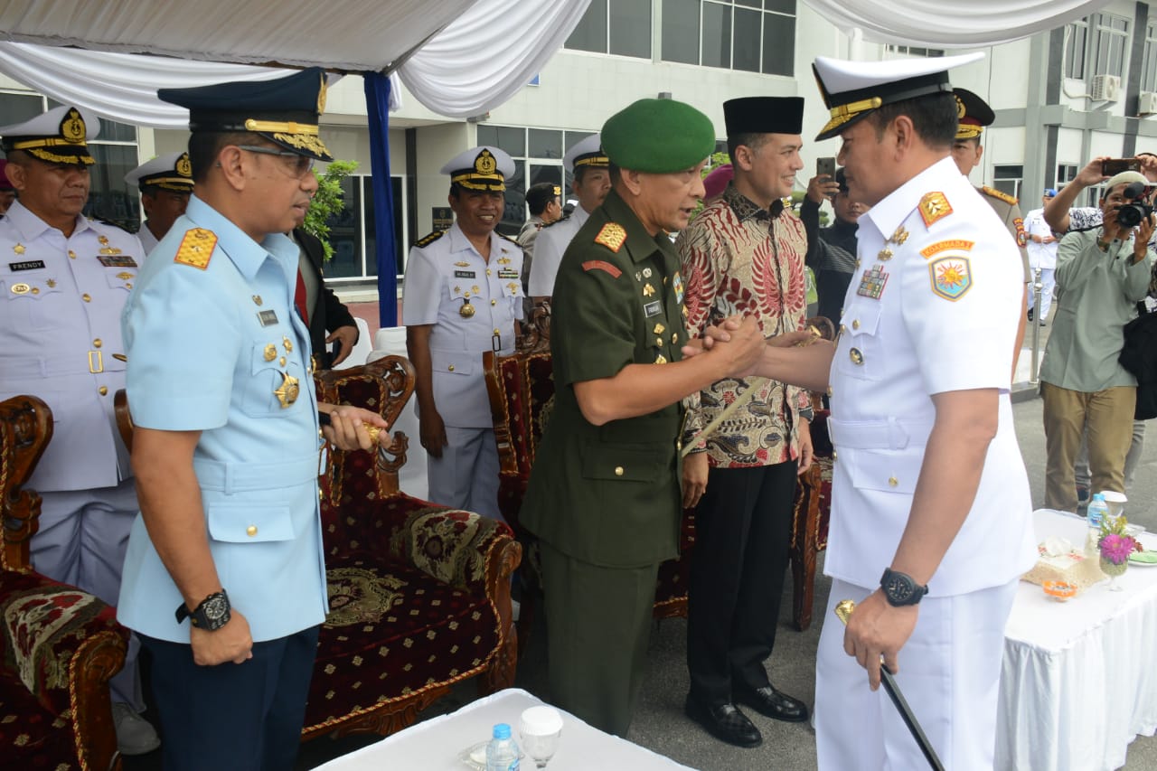 Pangdam I/BB Hadiri Sertijab Danlantamal I Belawan
