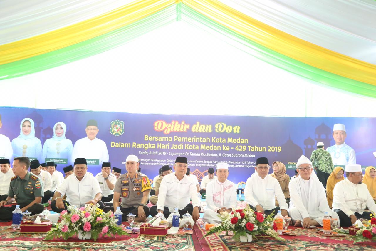 Kapolrestabes Medan Hadiri Dzikir dan Doa Bersama