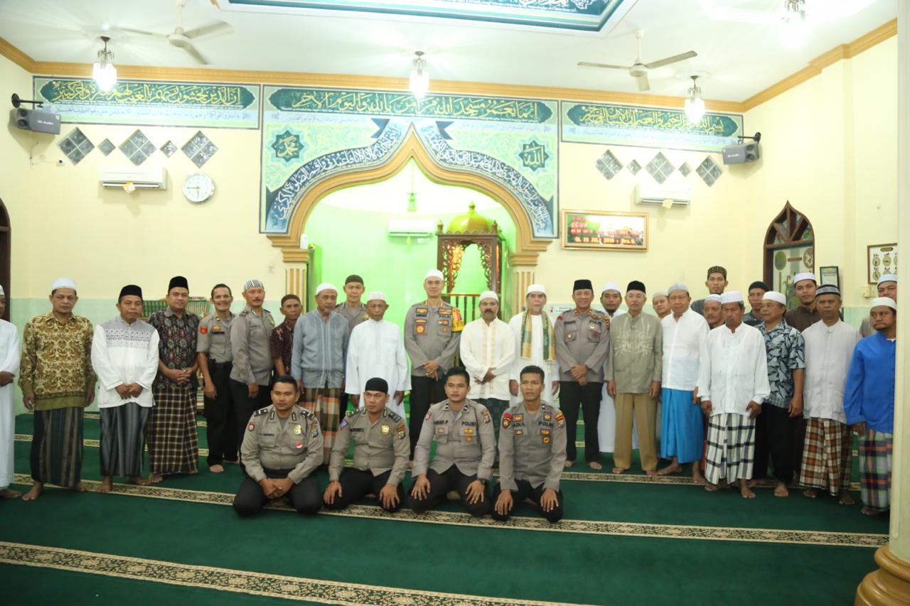 Kapolrestabes Medan : Makmurkan Masjid dengan Subuh Berjamaah, Kita Harus Pintar dan Cerdas