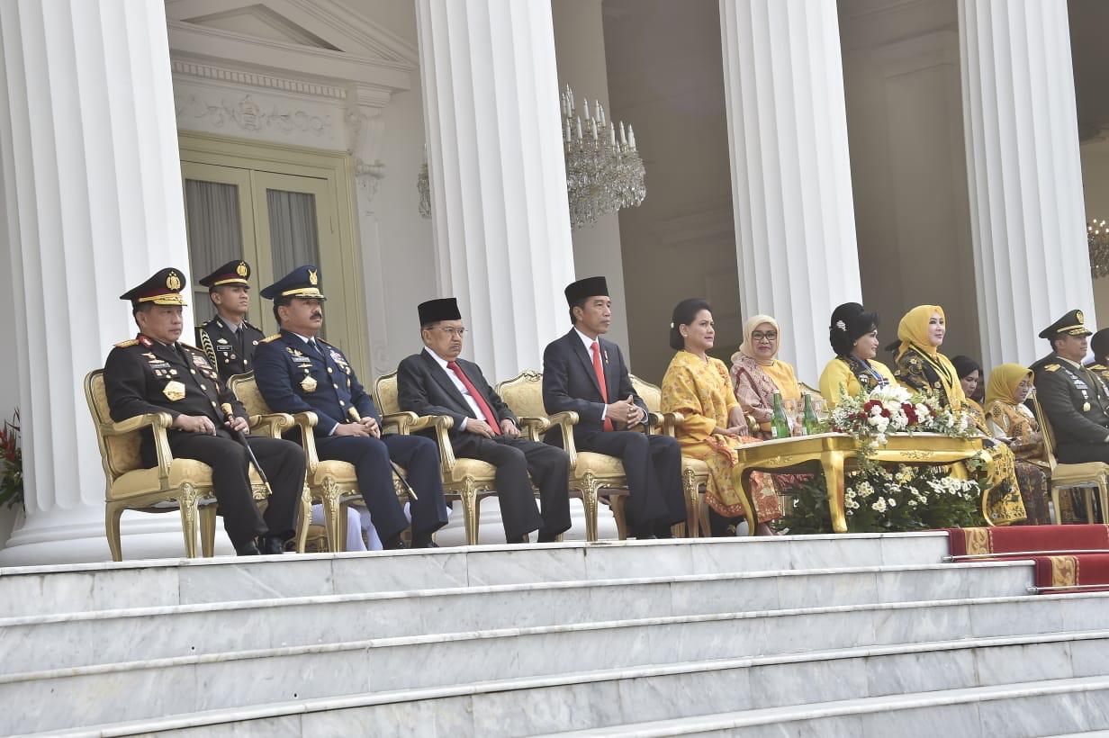 Kapolri Hadiri Pelantikan 781 Perwira TNI-Polri di Istana Merdeka