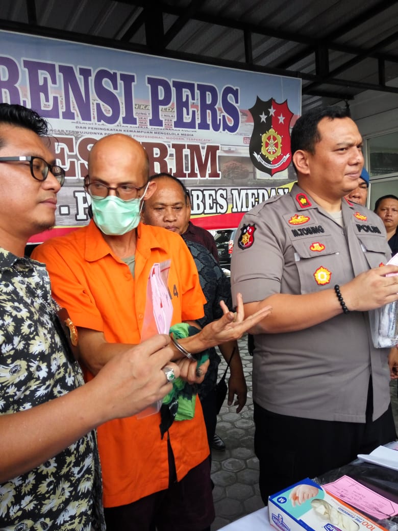 Begelek Dikos kostan, Polsek Medan Baru Amankan Pria Bule Asal Jerman