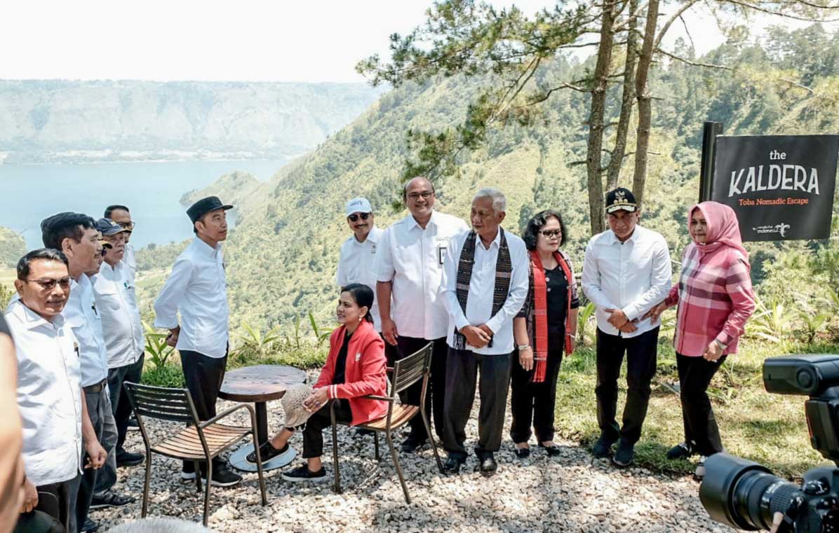 Joko Widodo Kunjungi The Caldera Toba Nomadic Escape