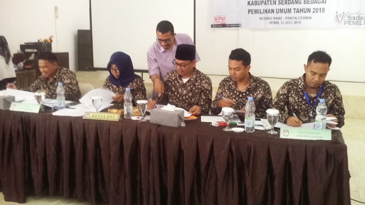 Rapat Pleno Penetapan Perolehan Kursi dan Caleg Terpilih, Gerindra Raih 7 Kursi dan Nasdem 6 Kursi
