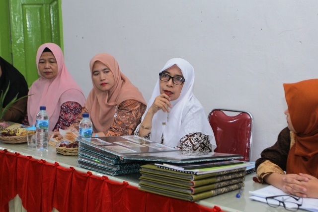 Ny Titiek Sugiarti Surya Harapkan Hasil Maksimal Hasilkan Desa Desa Unggulan