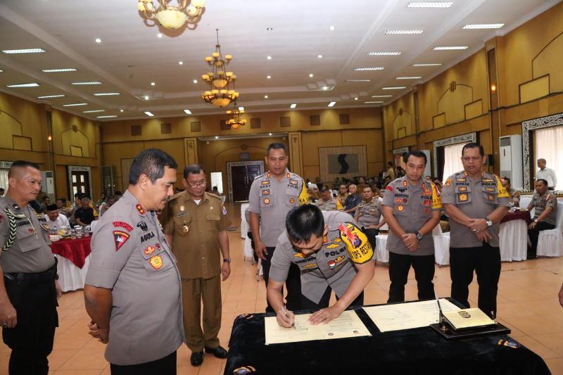 Kapolrestabes Medan Hadiri Penandatanganan MoU Polda Sumut, Pemko Medan dan Pemkab Deli Serdang