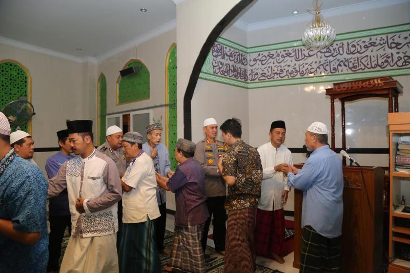 Kapolrestabes Medan, Sholat Subuh Membangun Personel Polri yang Memiliki Keimanan dan Ketaqwaan yang Kuat