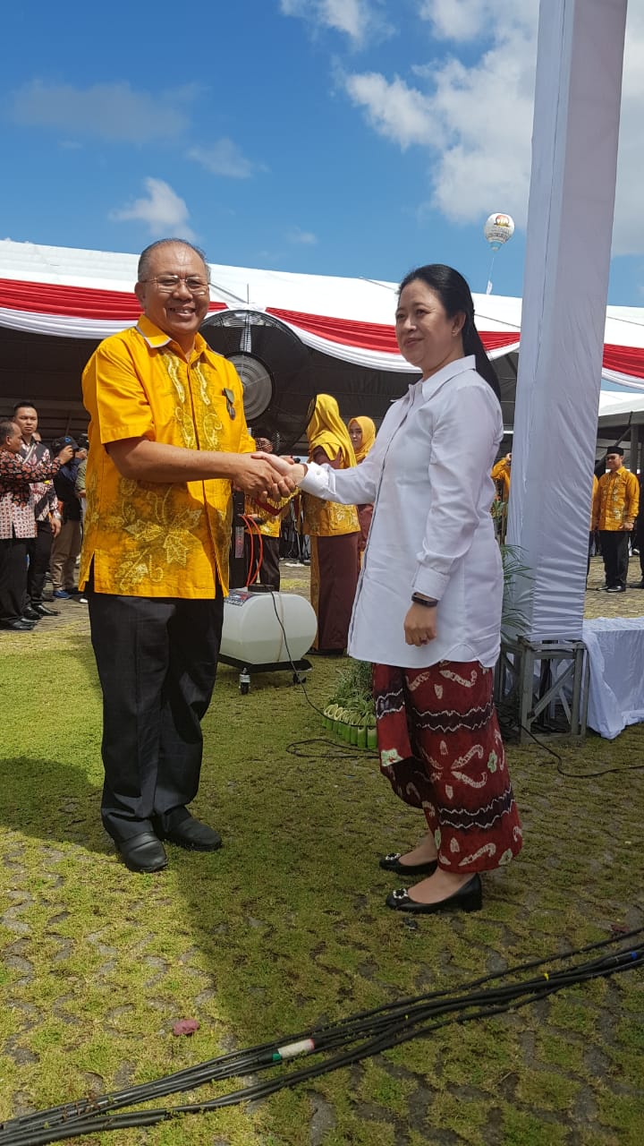 Bupati Sergai Raih Penghargaan Satyalencana Pembangunan Dari Presiden RI