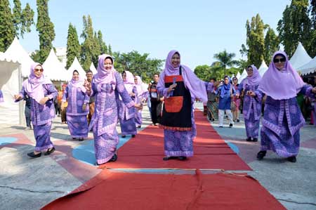 TP PKK Sumut Jadi Pusat Perhatian,  Menari dan Ramaikan Festival MarandangÂ 