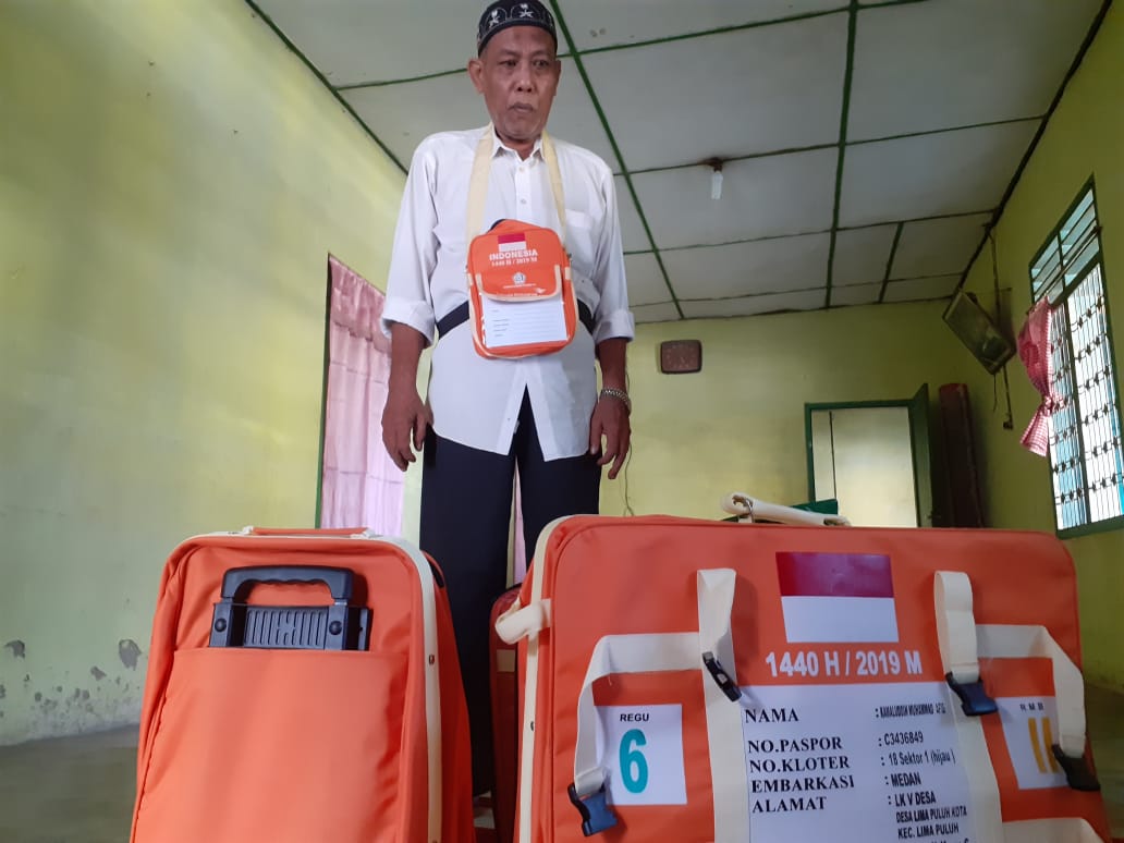 Bantuan Hamba Allah Dan Menabung 8 Tahun, Tukang Kusuk Naik Haji