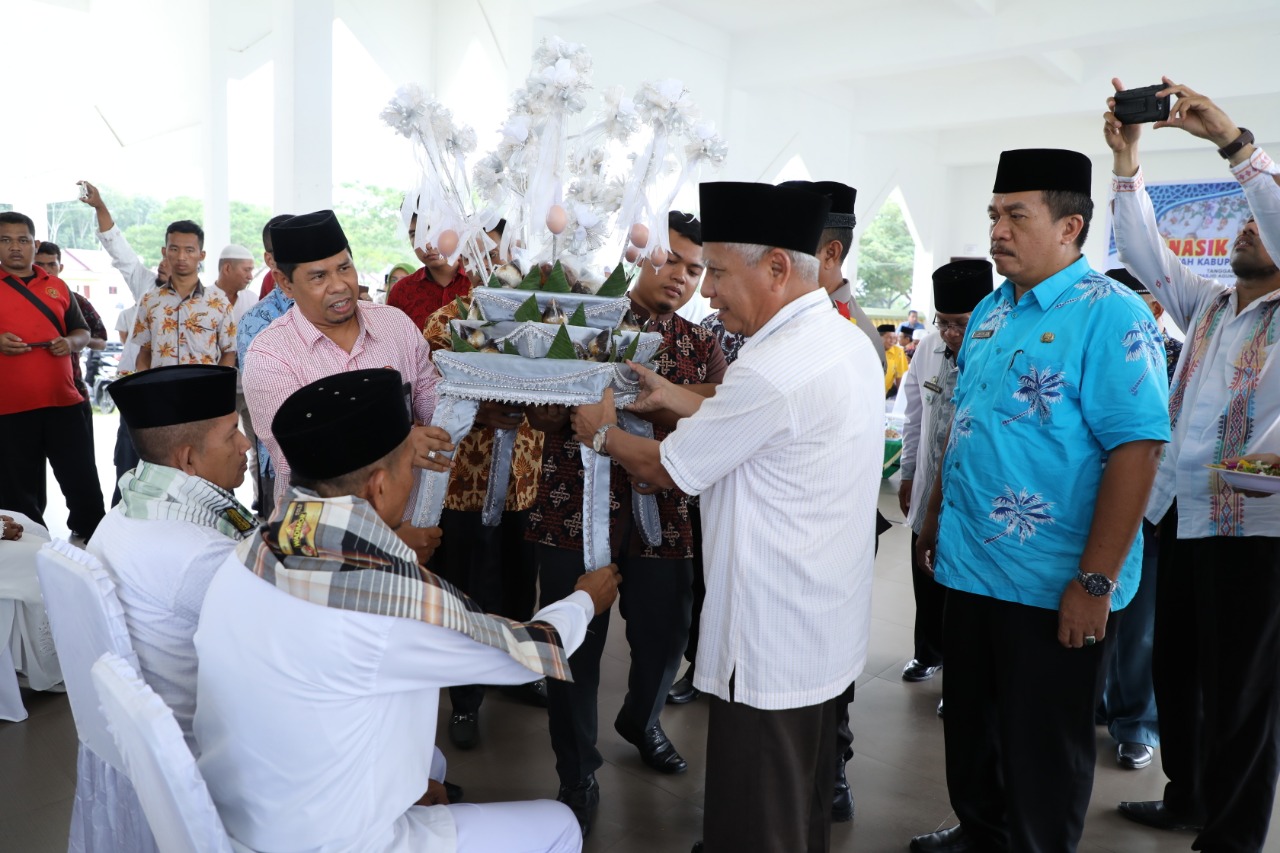 Plt Bupati Asahan Tutup Manasik Haji Akbar 2019