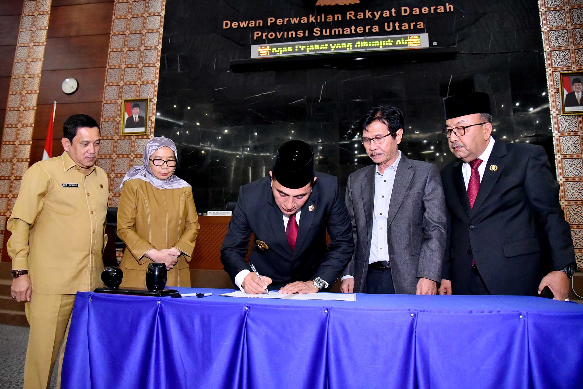 Dihadiri 13 Anggota DPRDSU, Laporan Pertanggungjawaban Pelaksanaan APBD 2018 Disetujui