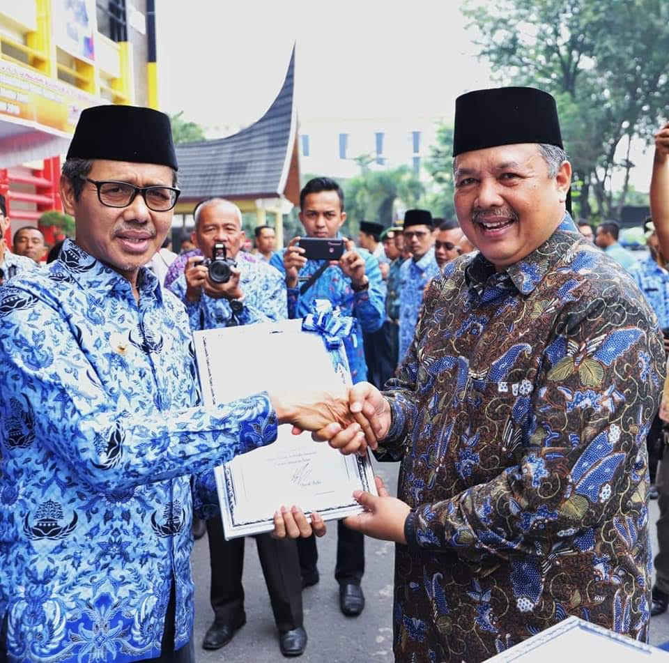 Wali Kota Solok Dianugerahi Penghargaan P4GN dari BNN Provinsi Sumatera Barat