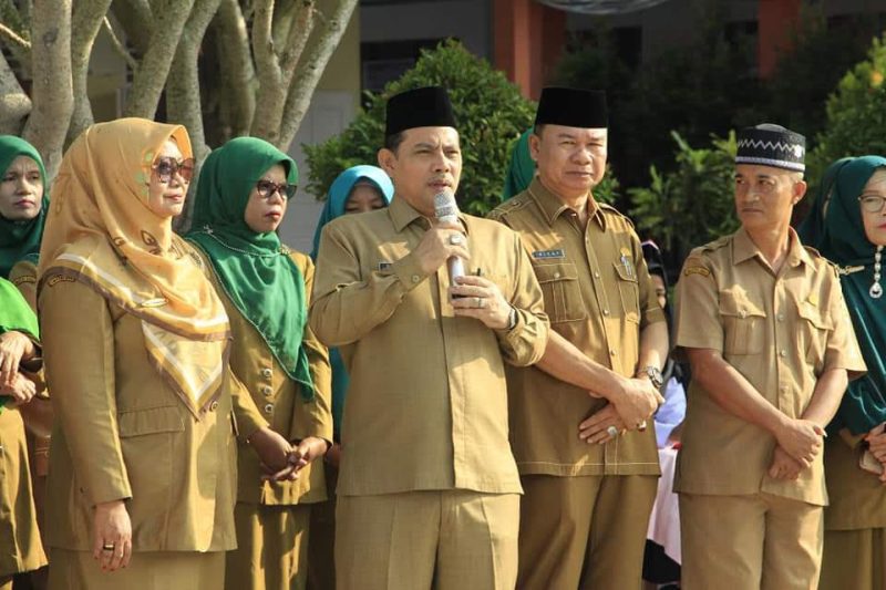 Wawako Lepas Tim SMPN 2 Kota Solok ke Tingkat Provinsi