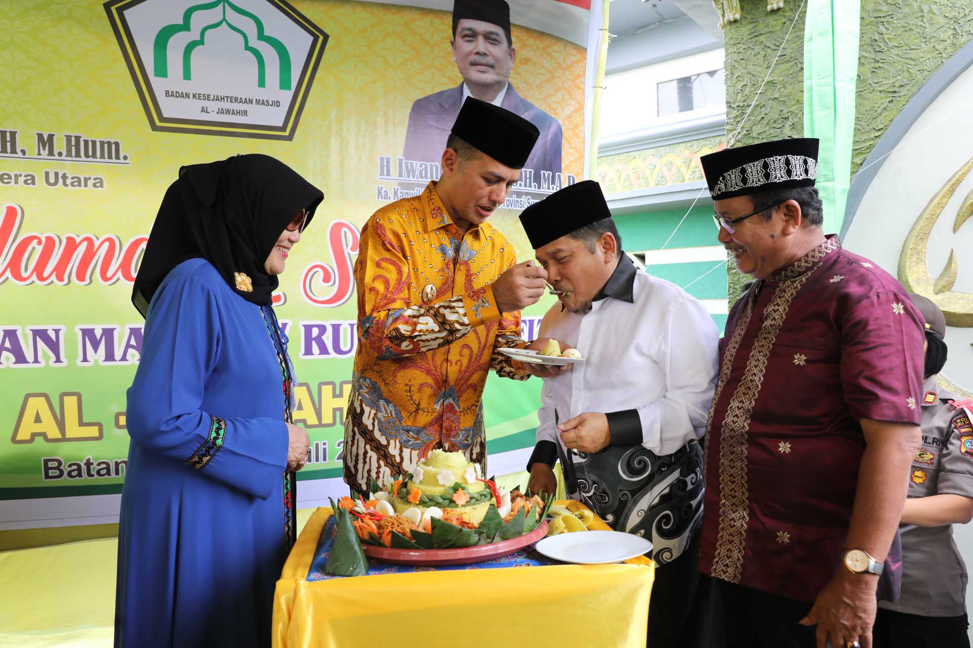 Resmikan Masjid dan Rumah Tahfiz,Wagub Harapkan Lahirnya Generasi Beriman, Bertakwa dan Berilmu