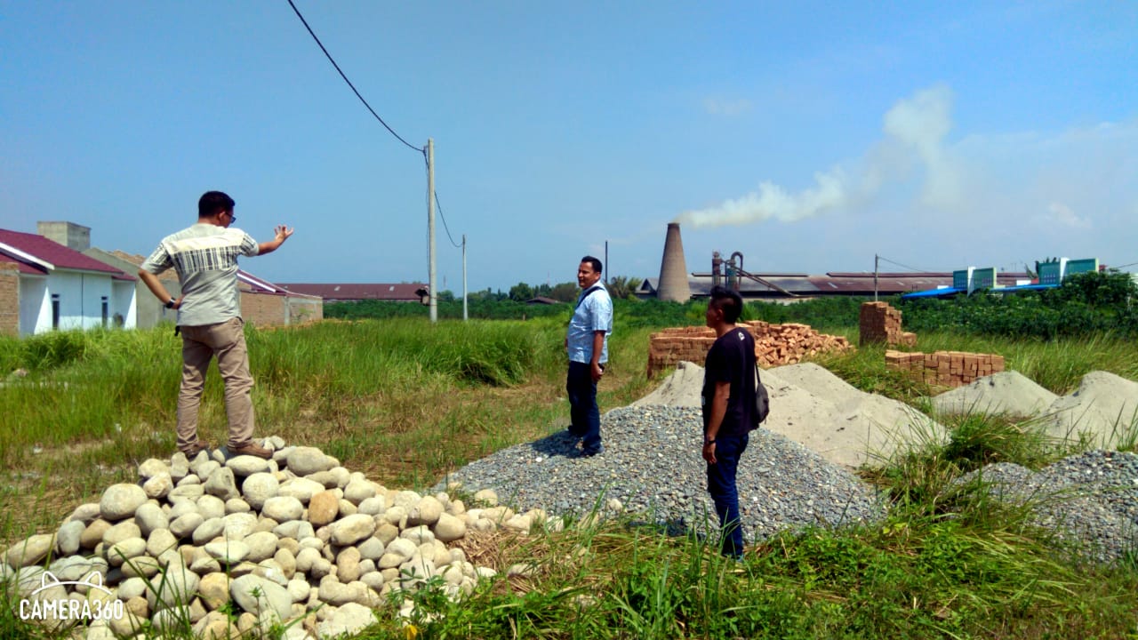 Warga Firdaus Keluhkan Asap Pabrik Pengolahan Kayu PT Furnilux