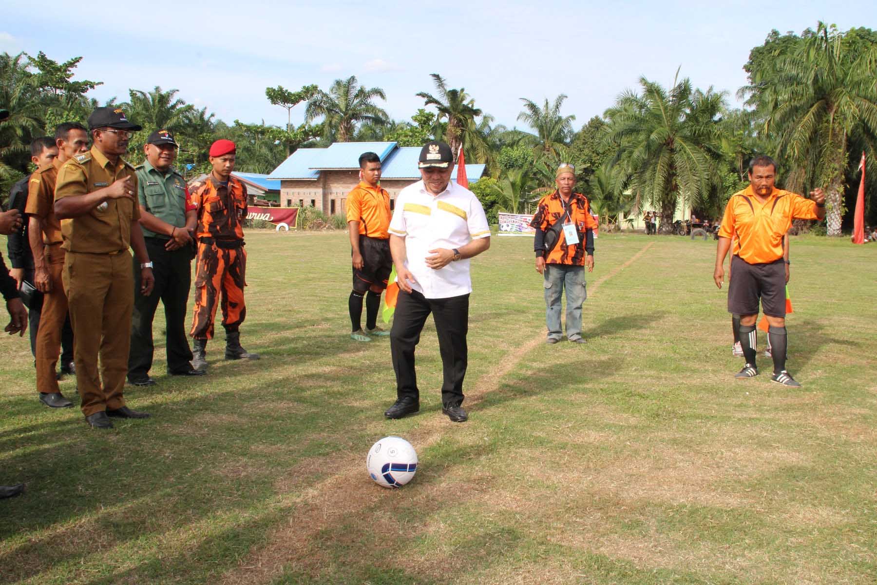 Plt. Bupati Labuhanbatu Buka Turnamen Sepak Bola Pemuda Pancasila Open Cup 2019