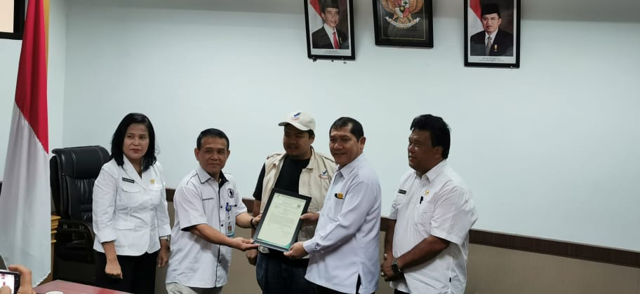 Bupati karo Serahkan Izin Edar Olahan Pangan UMK Kopi