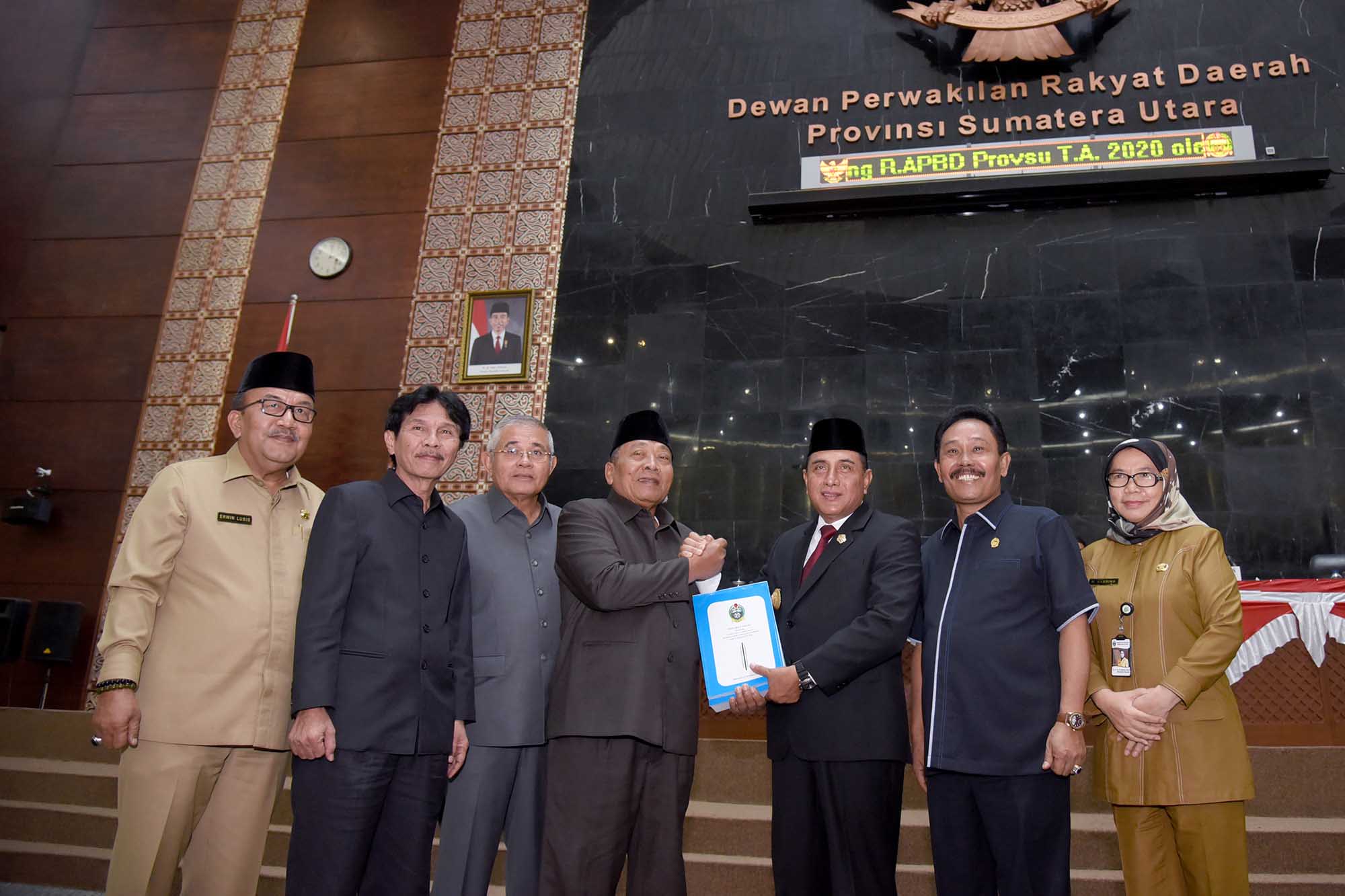 Gubernur Sumut Sampaikan Nota Keuangan R-APBD 2020,  Pendapatan Daerah Ditargetkan Rp12,4 Triliun