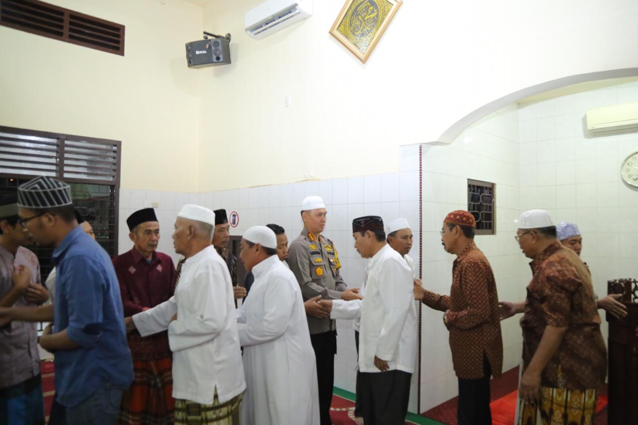 Menyapa Subuh di Masjid Nurul Mukminin, Kapolrestabes Medan : Tujuan Sholat AdalahÂ HabluminnanasÂ 