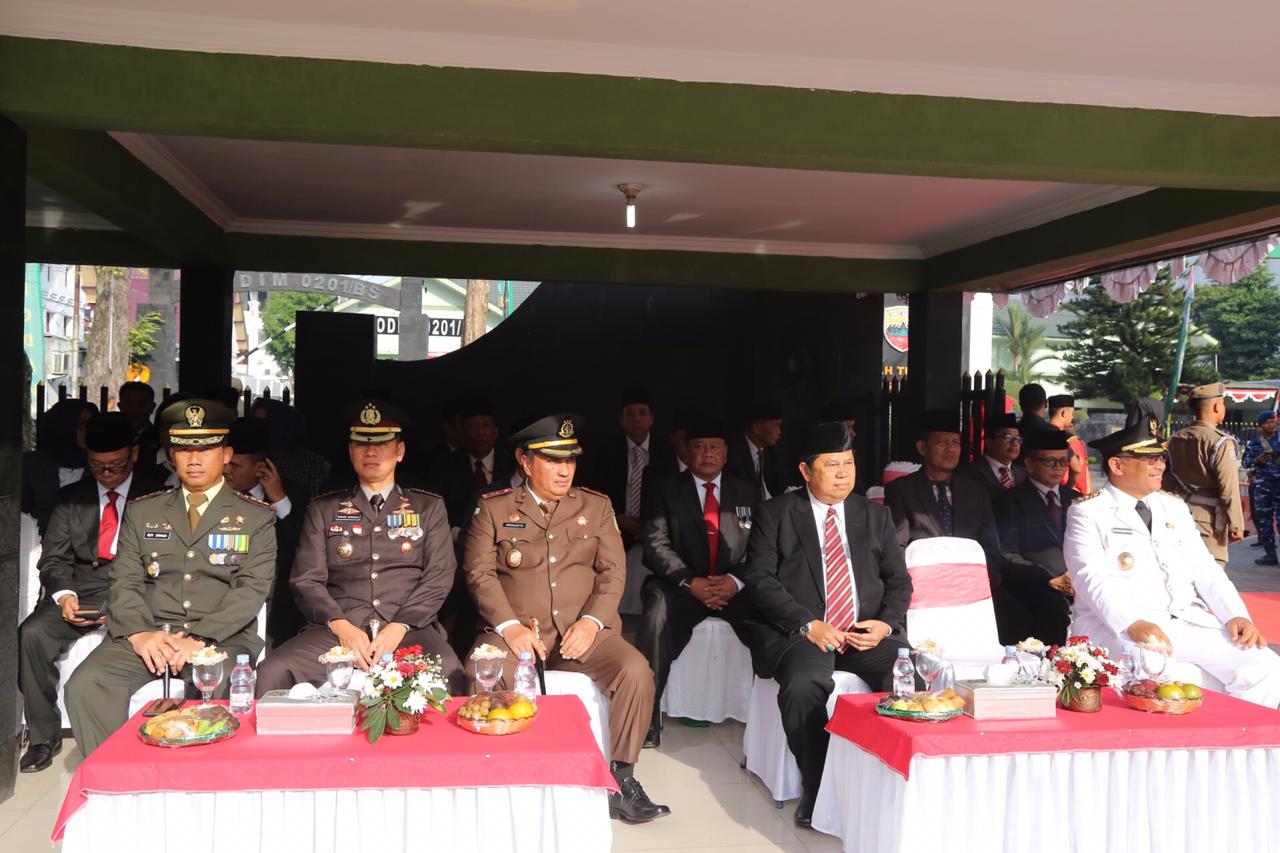 Kapolrestabes Medan Hadiri Upacara Kemerdekan RI Ke 74 Tahun 2019 di Lapangan Benteng Medan