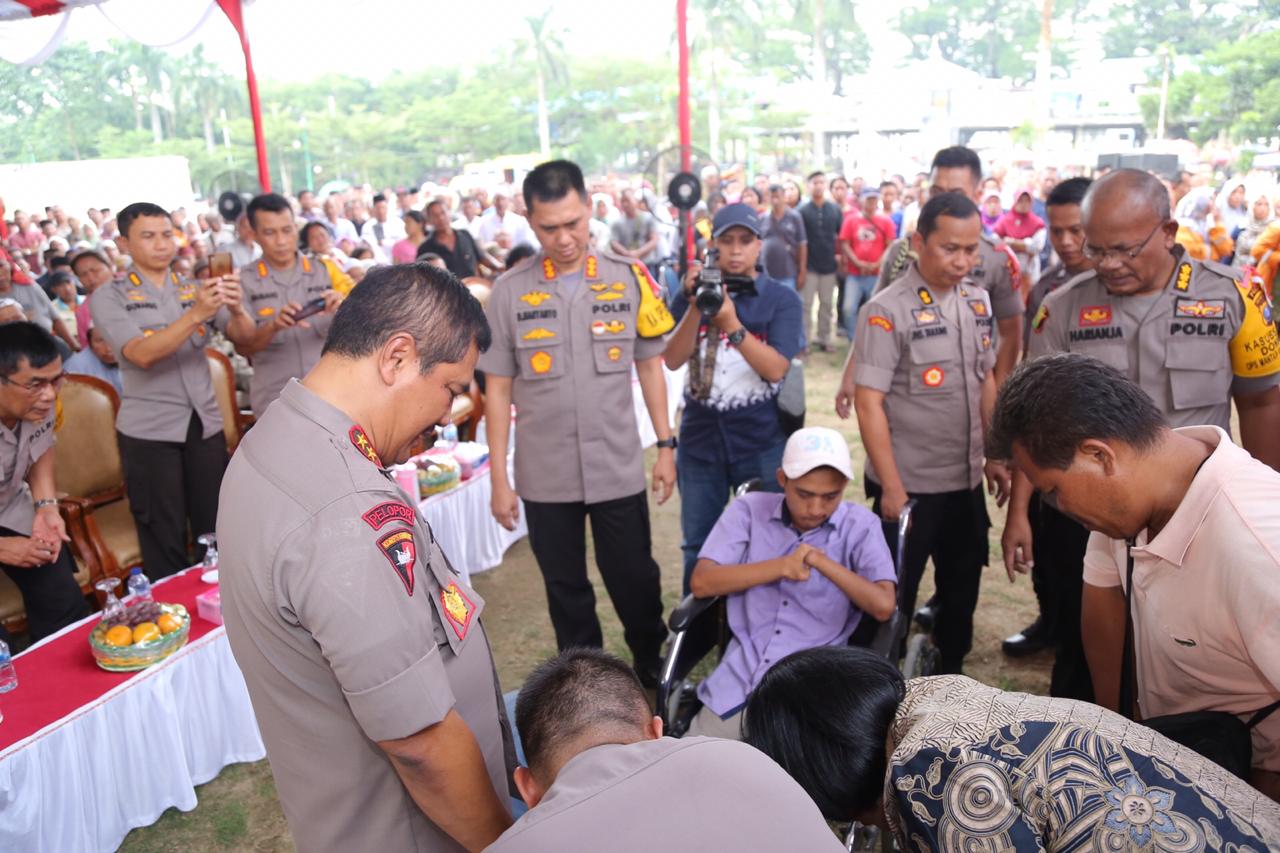 Kapolrestabes Medan Dampingi Kapolda Sumut Silaturahmi dan Tatap Muka Dengan Warga Kota Medan