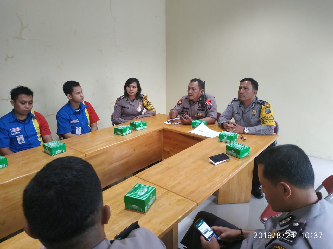 Tekan 3C, Polsek Medan Baru Sampaikan Pesan Kamtibmas Kepada Serukan Pihak Management dan Pengusaha Swalayan