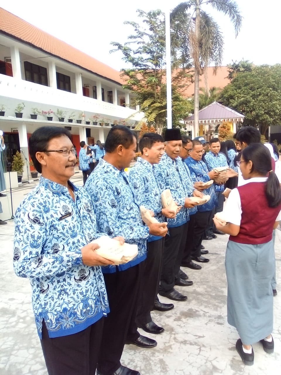 Perayaan HUT RI ke 74 di SMANSA Berlangsung Meriah