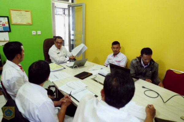 Dinas Kominfo Pakpakbharat Gelar Rapat Evaluasi SPBE