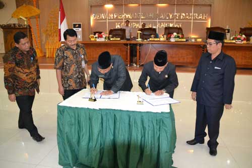 DPRD KABUPATEN LANGKAT SAHKAN RPJMD TAHUN 2019-2024