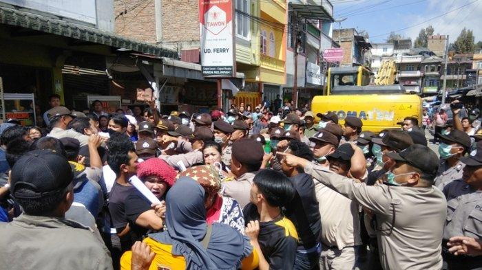 Eksekusi 4 Ruko di Pasar Berastagi Ricuh, 2 Orang Pelaku Kerusuhan Diamankan