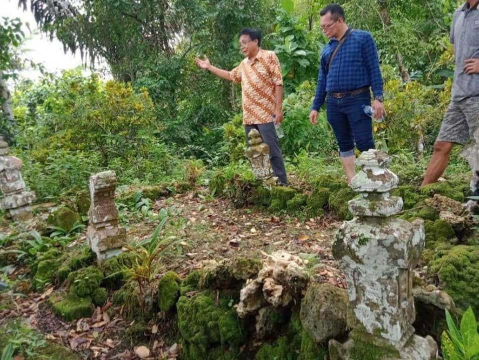Ichwan Azhari : Ditemukan Situs Nisan Islam Aceh Abab 17  di Nias