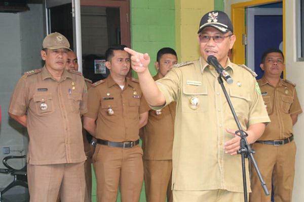 Aparatur Kelurahan Harus Jadi Pelayan Masyarakat