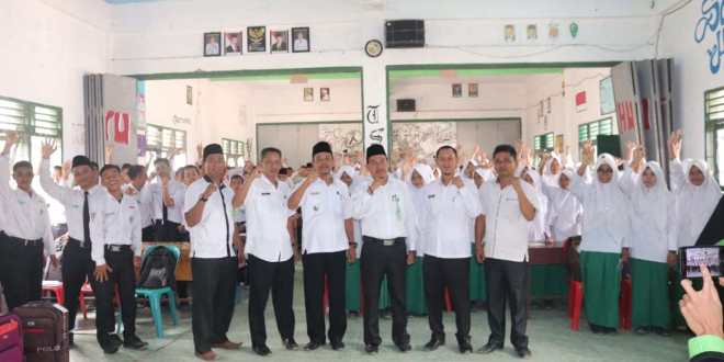 Pemkab Labura Bimbing Internet Sehat Bagi Anak