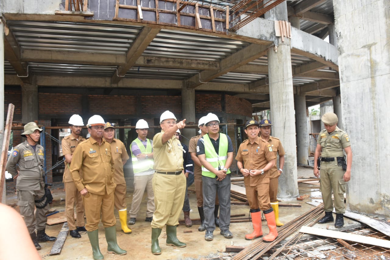 Bupati dan Wabup Tinjau Pembangunan Mesjid Agung Sergai