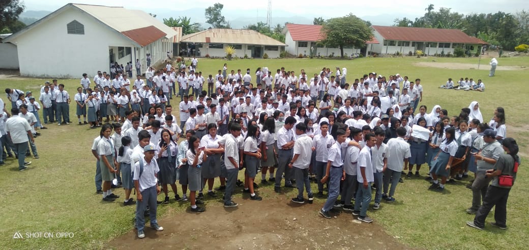 Diduga Pihak Sekolah Tidak Transparan Tentang Dana BOS, Ratusan Siswa SMA Negeri 1 Tiganderket  Unjukrasa