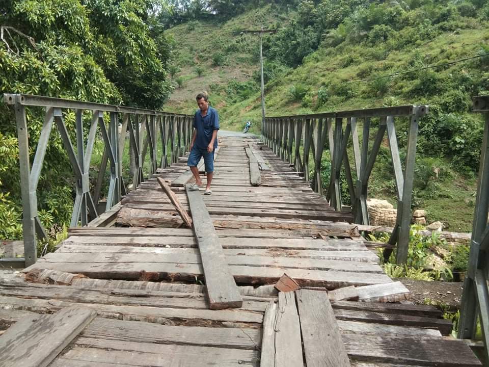 Jembatan Batu Jongjong Bakal Ambil Korban