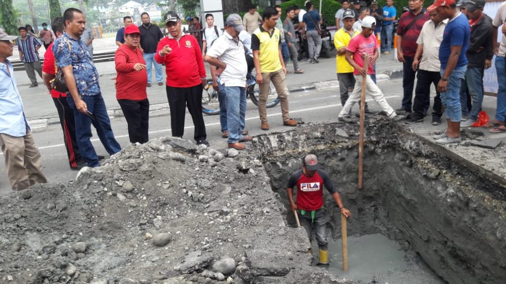 Atasi Genangan Air di Lapangan Merdeka, Dinas PU Diinstruksikan Buat Saluran Crossing