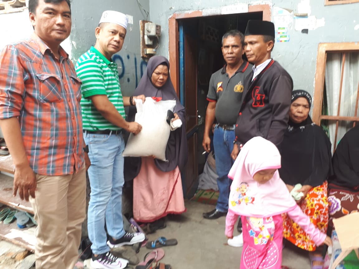 Ketua Pewarta Polrestabes Medan Santuni Keluarga Almarhum Sapriadi KotoÂ 