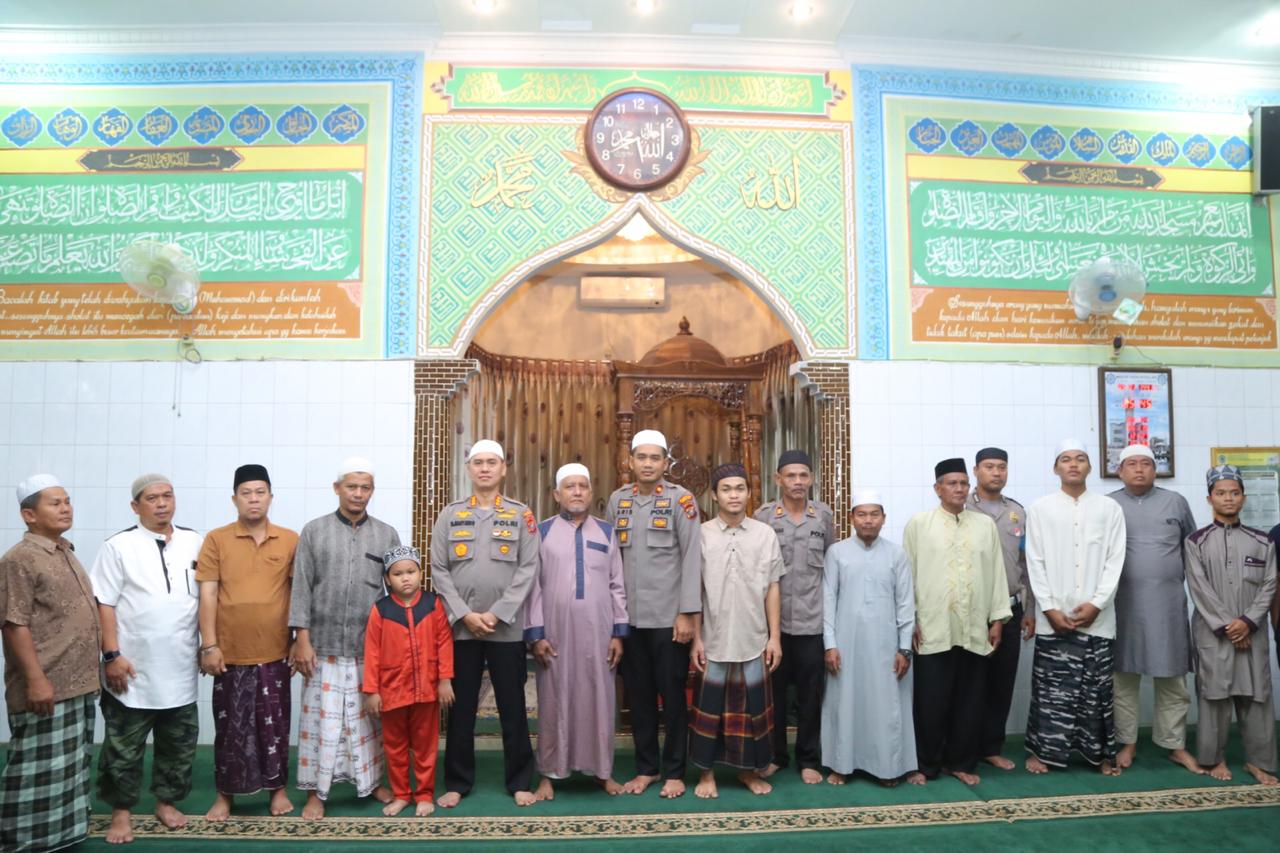 Sholat Subuh Berjamaah di Masjid Hidayatullah, Kapolrestabes Ajak Jamaah Hhusnul Qotimah