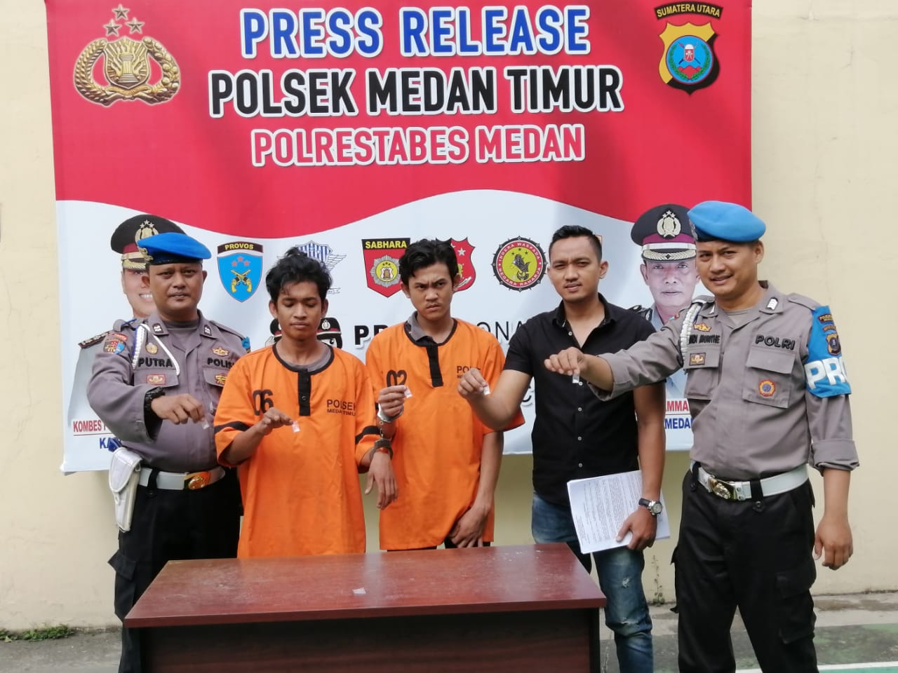 Polsek Medan Timur Amankan 2 Pria Pemilik 5 Paket Shabu