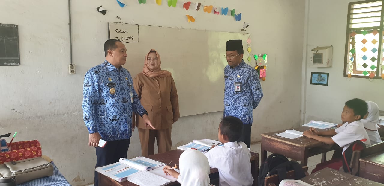 Zahir : Kepsek adalah Manajer , Kadisdik Ilyas Ingatkan Peduli Lingkungan Sekolah