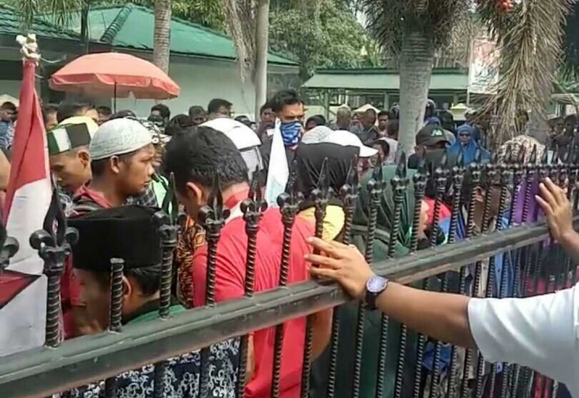 BPN Labuhanbatu Didemo Mahasiswa dan Kelompok Tani