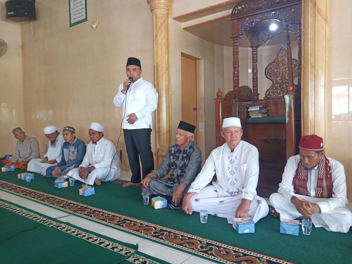 Bupati Silaturrahmi dan Tatap Muka Dengan Jamaâ€™ah Masjid Al Ikhlas Aek Siranda