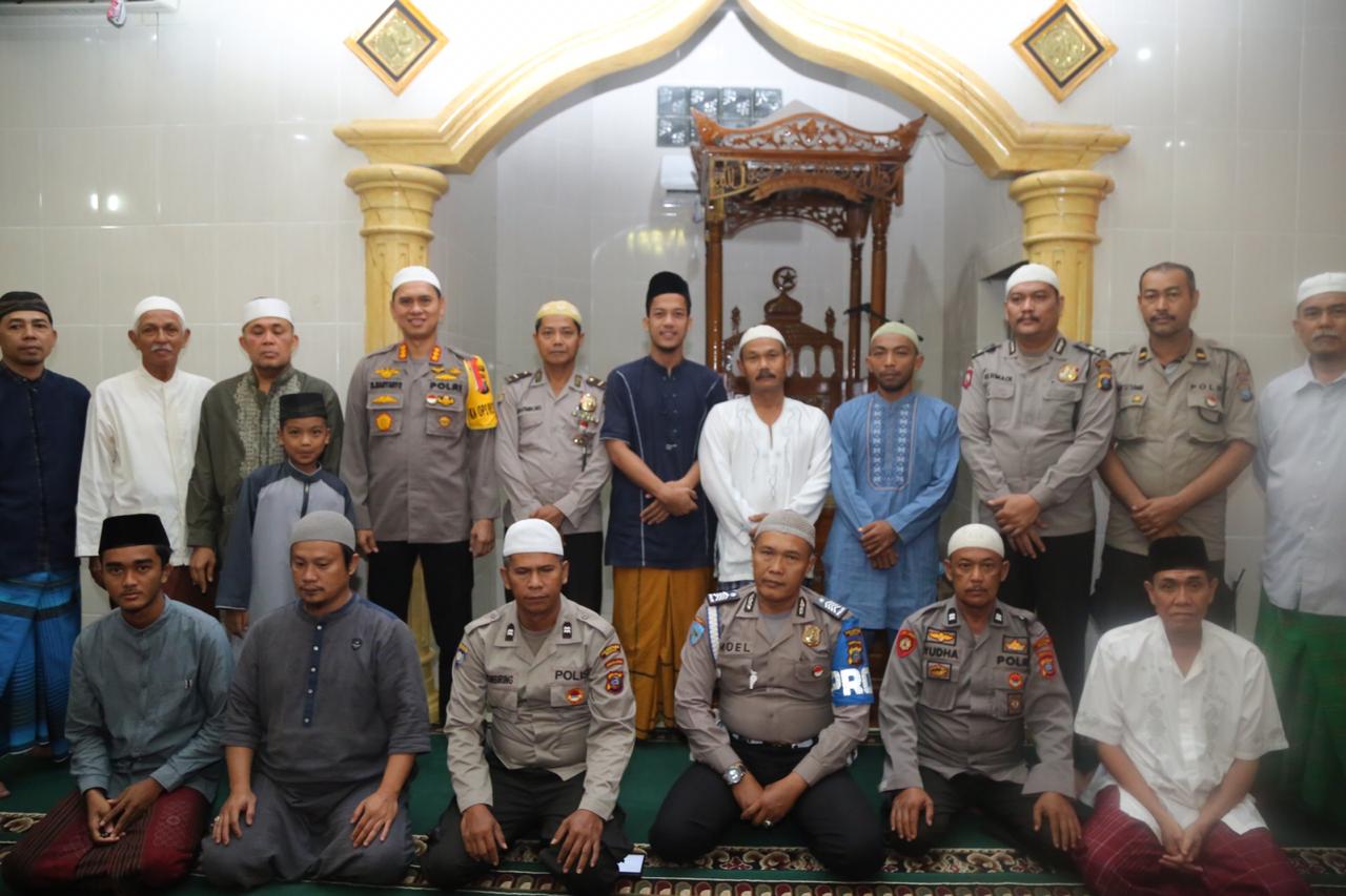 Sapa Subuh di Masjid Al Hidayah Medan, Kapolrestabes Medan Ajak Jamaah Waspadai Adu Domba