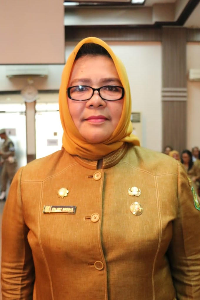 Kadis Koperasi Edliaty Buka UKM ExpoÂ 