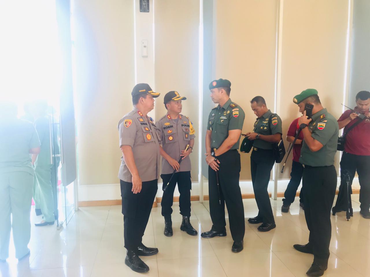 Kapolres Batubara Sambut Kedatangan Prajurit Satgas Yonif 126