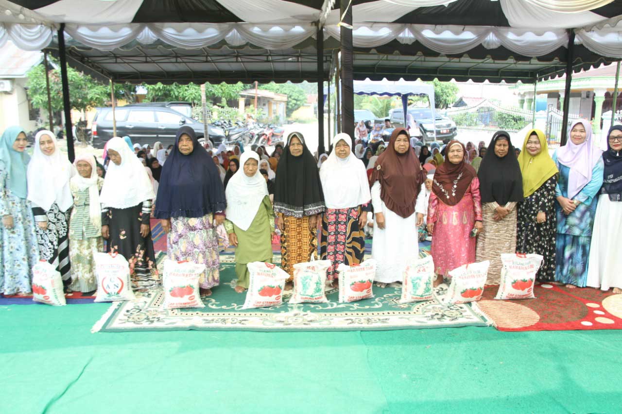 Ketua TP PKK Asahan Hadir Dalam Pengajian Akbar Di Aek Ledong