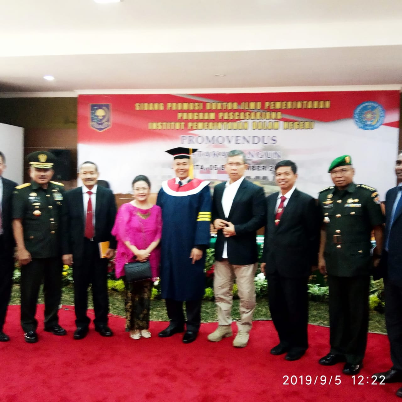 Kolonel TNI Pustaka Bangun Raih Gelar Doktor Cumlaude di IPDN